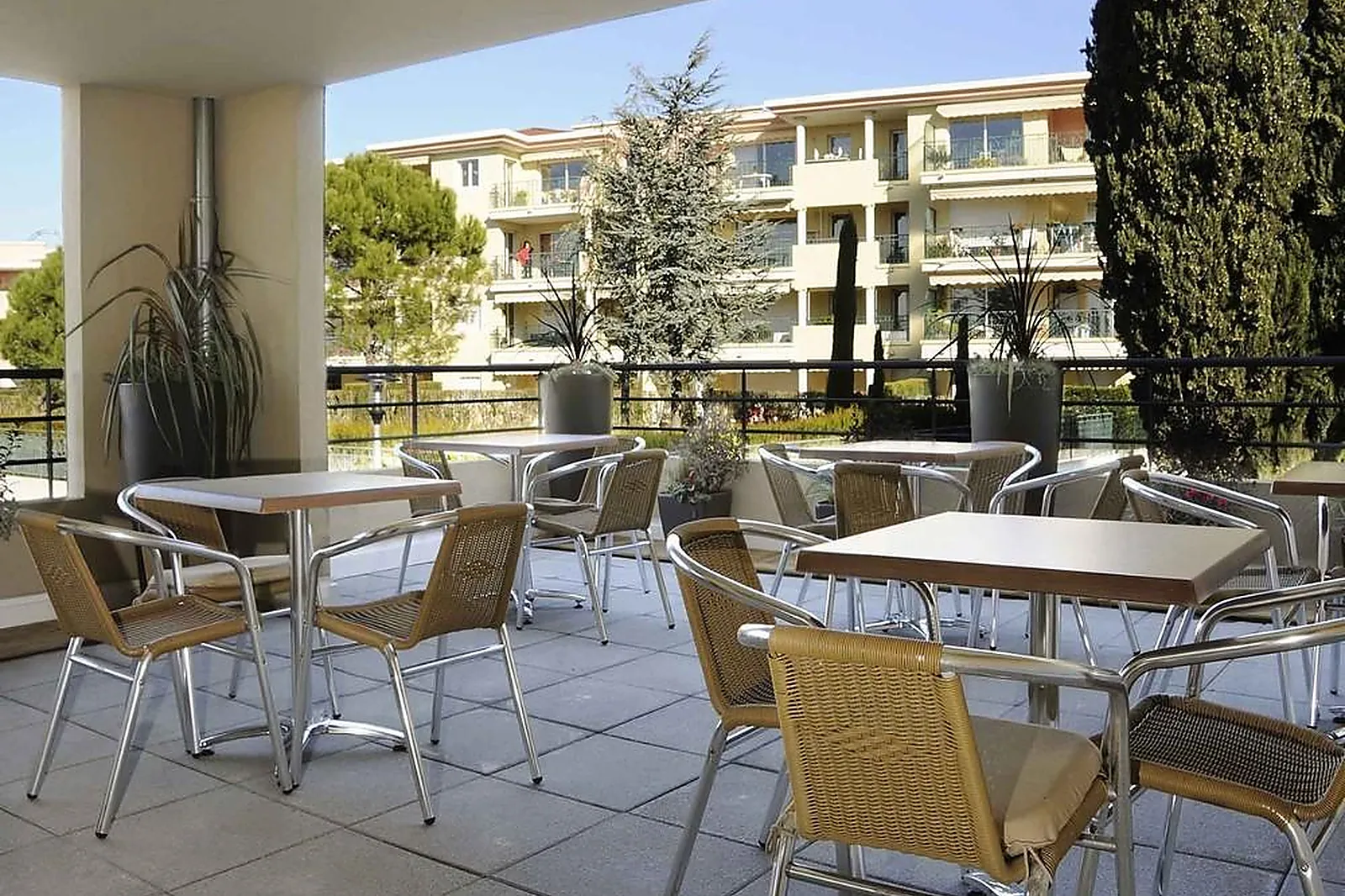 Lieux événementiels, IBIS CANNES MOUANS SARTOUX