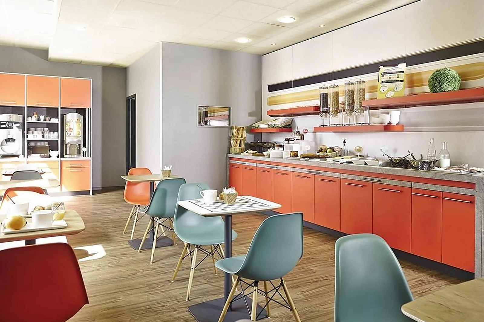 Lieux événementiels, IBIS CAVAILLON PORTES DU LUBERON