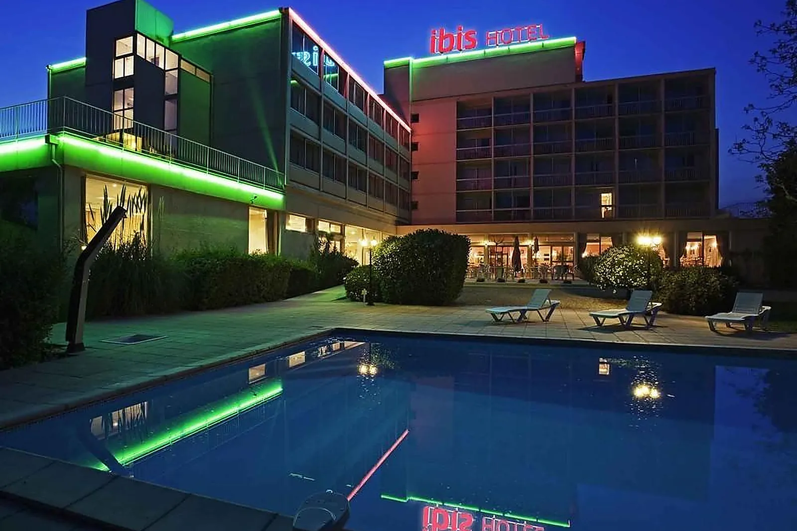 Lieux événementiels, IBIS CAVAILLON PORTES DU LUBERON