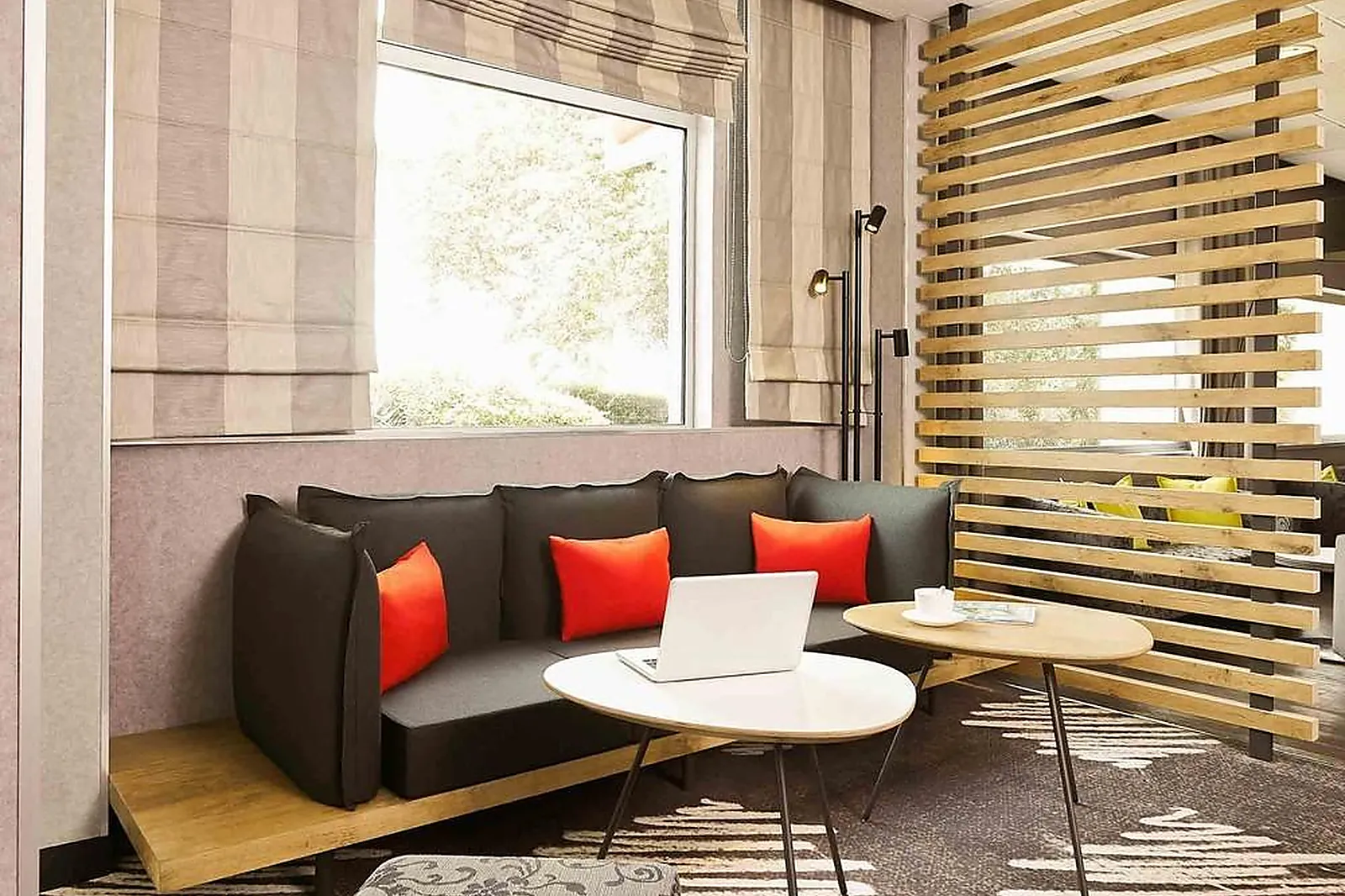 Lieux événementiels, IBIS CAVAILLON PORTES DU LUBERON