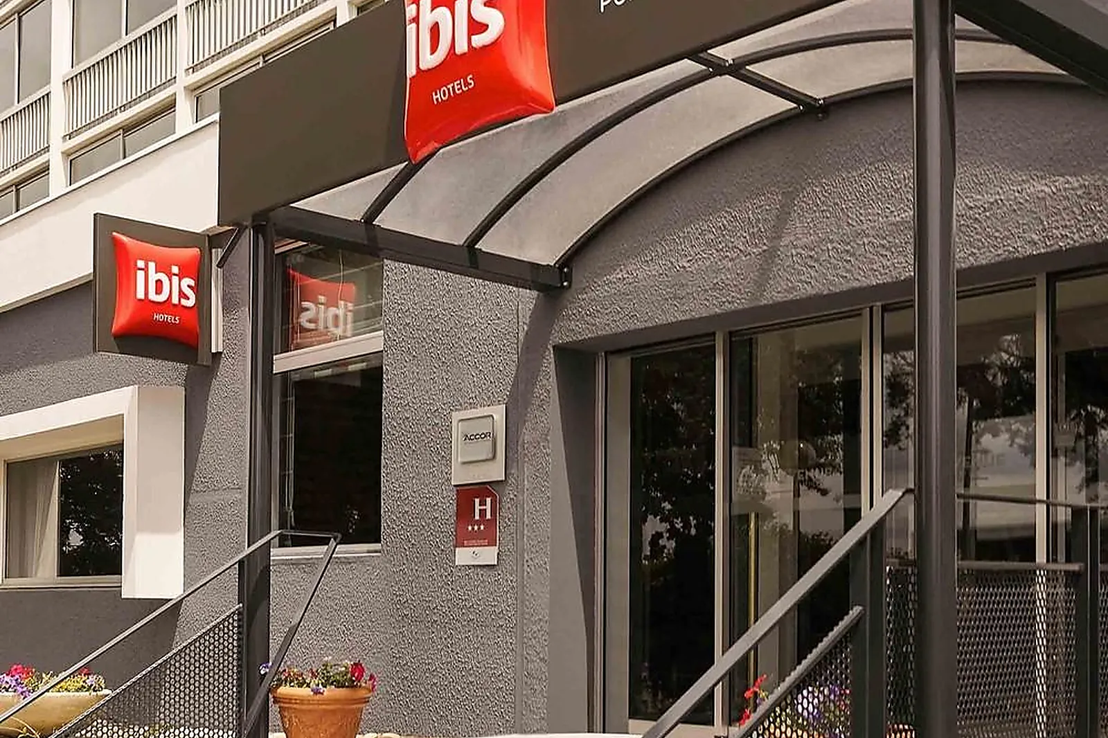 Lieux événementiels, IBIS CAVAILLON PORTES DU LUBERON