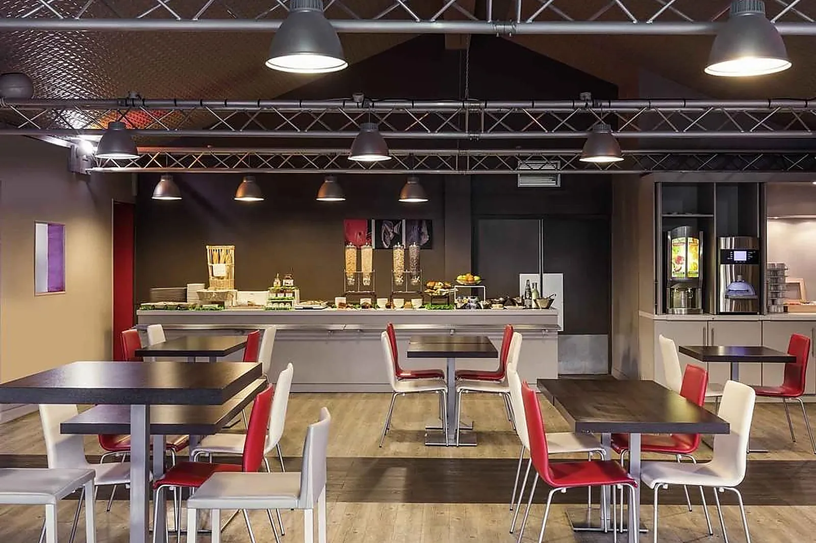 Lieux événementiels, IBIS CERGY-PONTOISE LE PORT