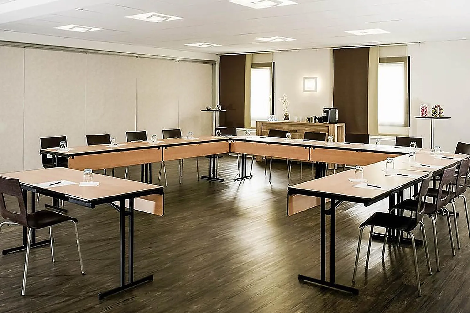 Lieux événementiels, IBIS CHALON-SUR-SAÔNE EUROPE