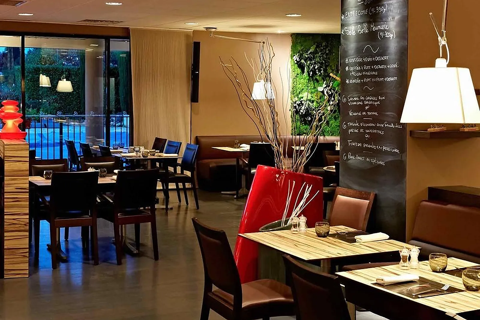 Lieux événementiels, IBIS CHALON-SUR-SAÔNE EUROPE