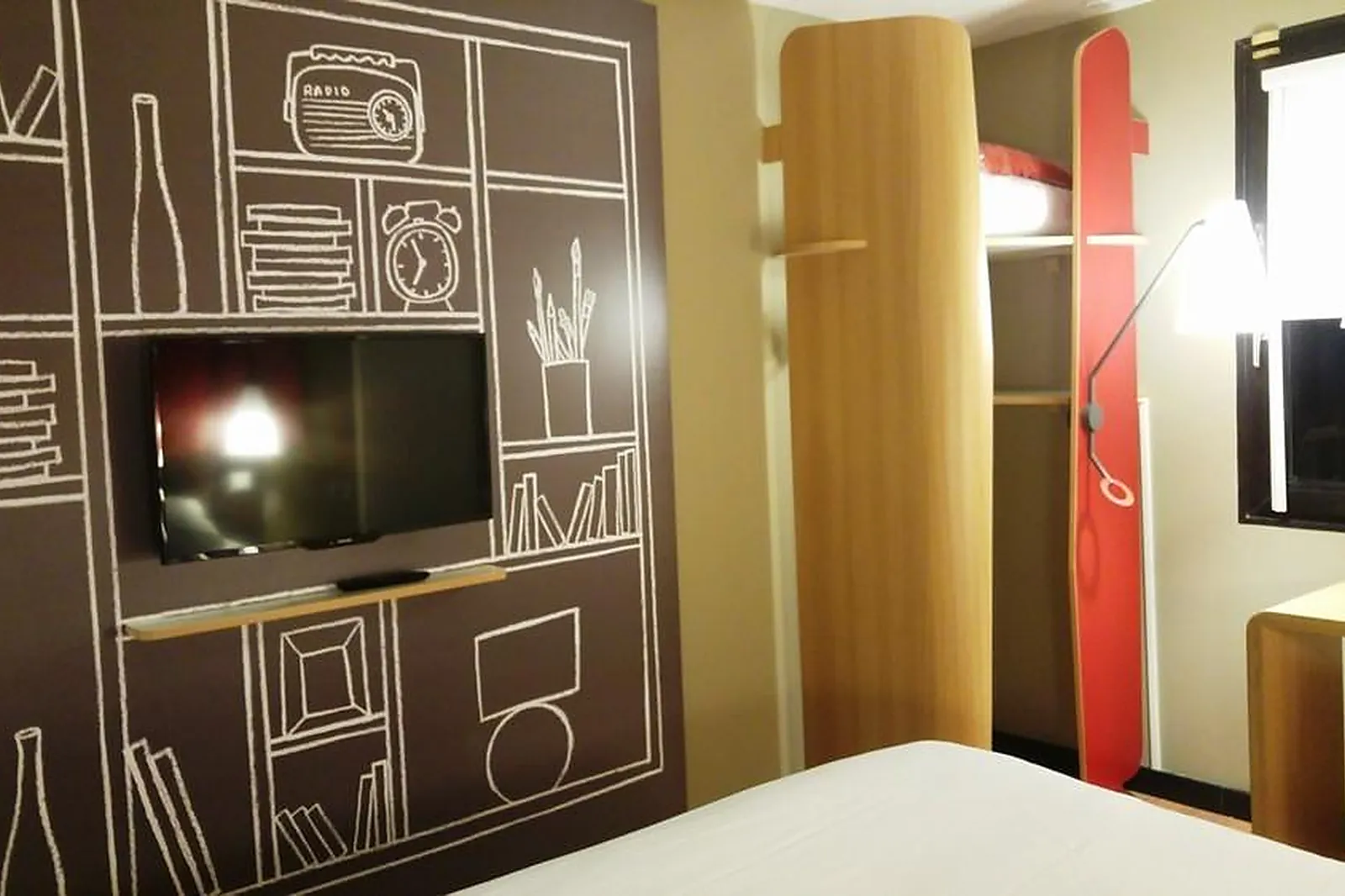 Lieux événementiels, IBIS CHALON-SUR-SAÔNE EUROPE