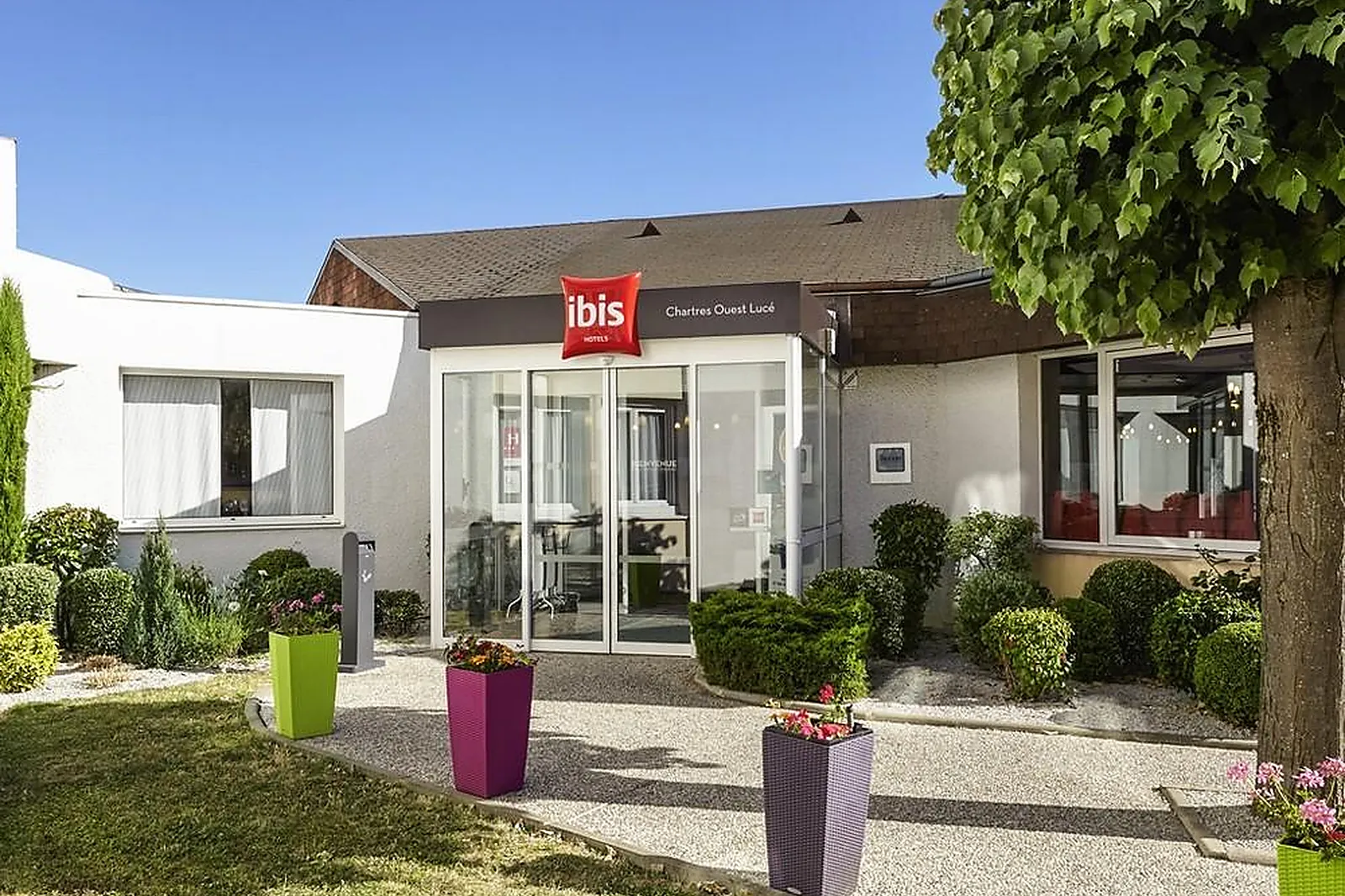 Lieux événementiels, IBIS CHARTRES OUEST LUCÉ