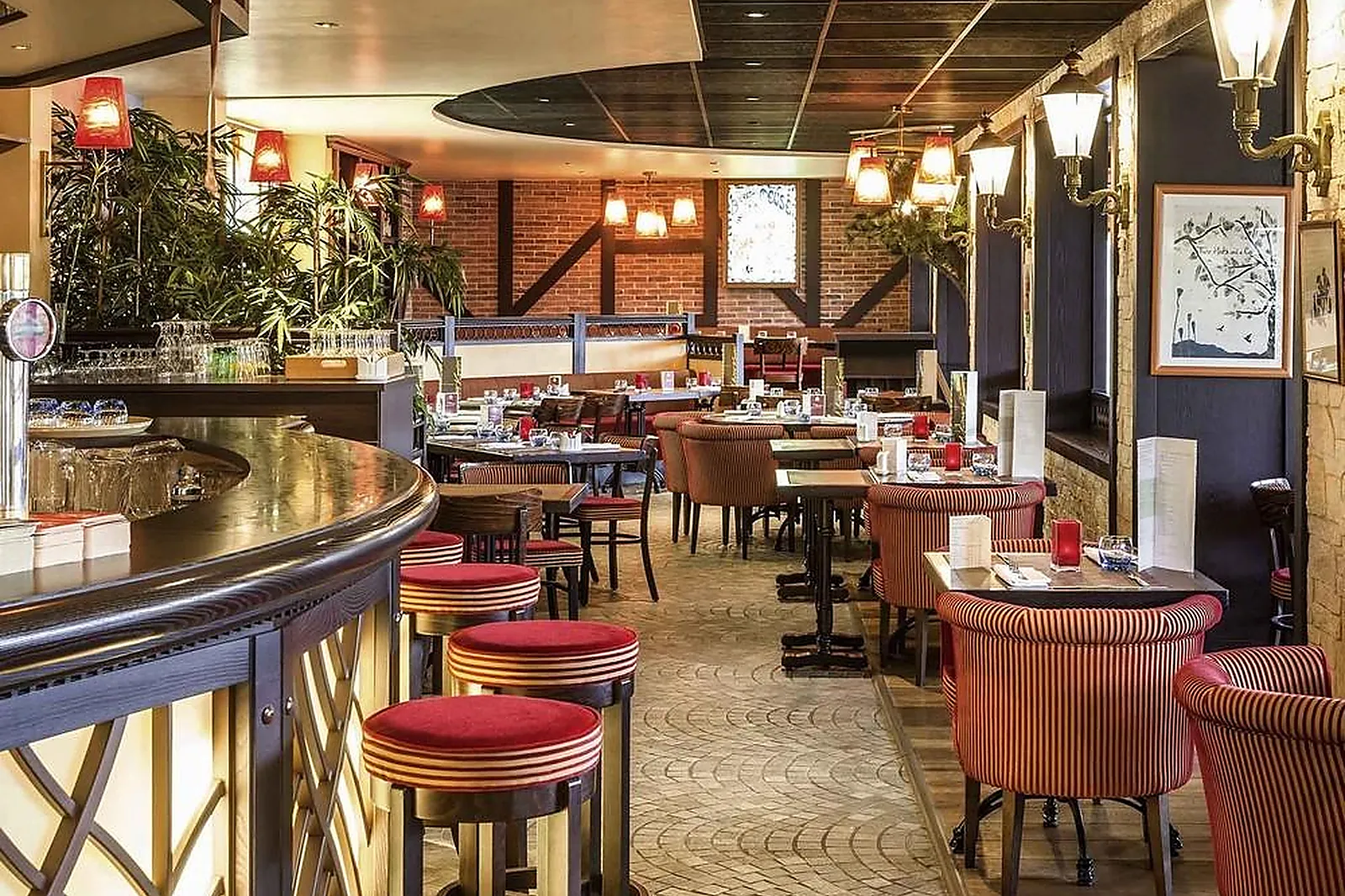 Lieux événementiels, IBIS CHÂTELLERAULT