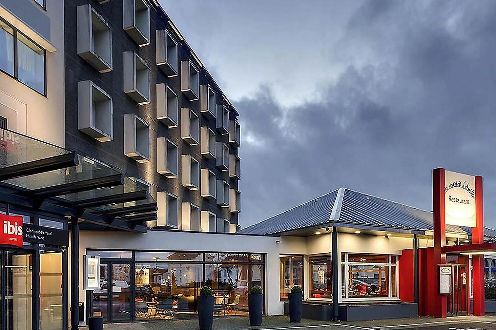 Lieux événementiels, IBIS CLERMONT FERRAND MONTFERRAND