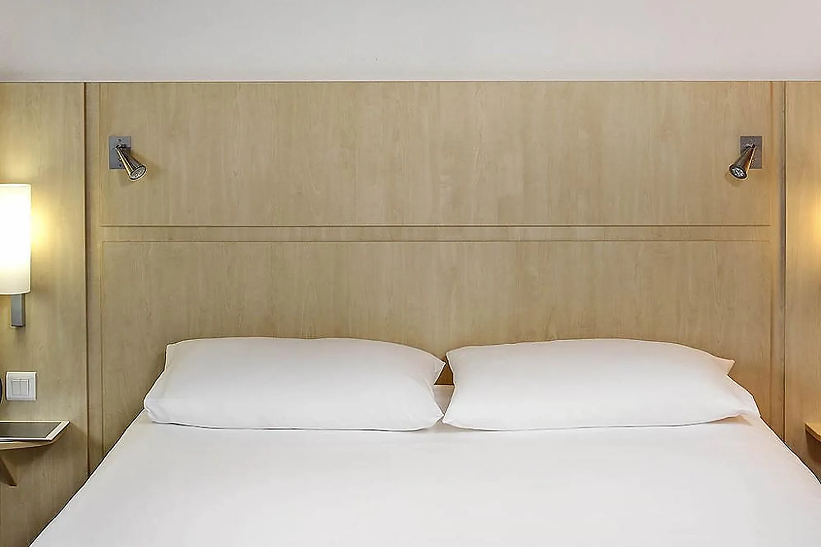 Lieux événementiels, IBIS CLERMONT FERRAND MONTFERRAND