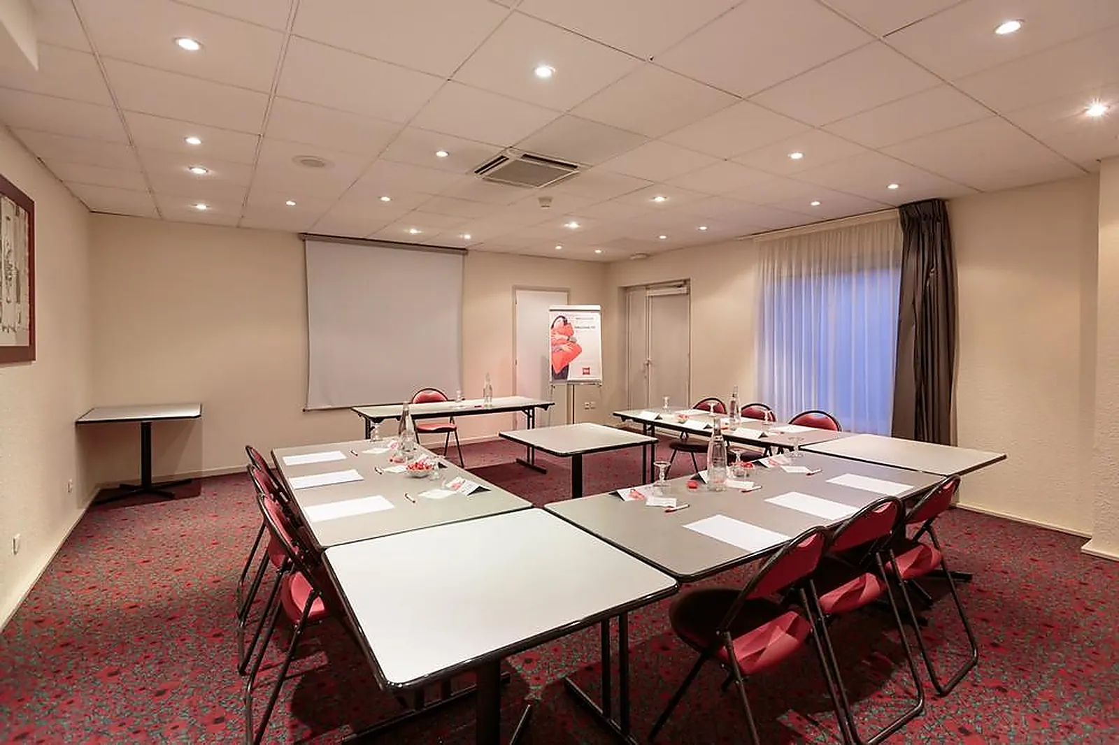 Lieux événementiels, IBIS CLERMONT FERRAND SUD CARREFOUR HERBET