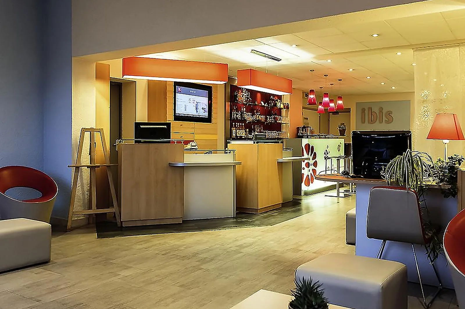 Lieux événementiels, IBIS CLERMONT FERRAND SUD CARREFOUR HERBET