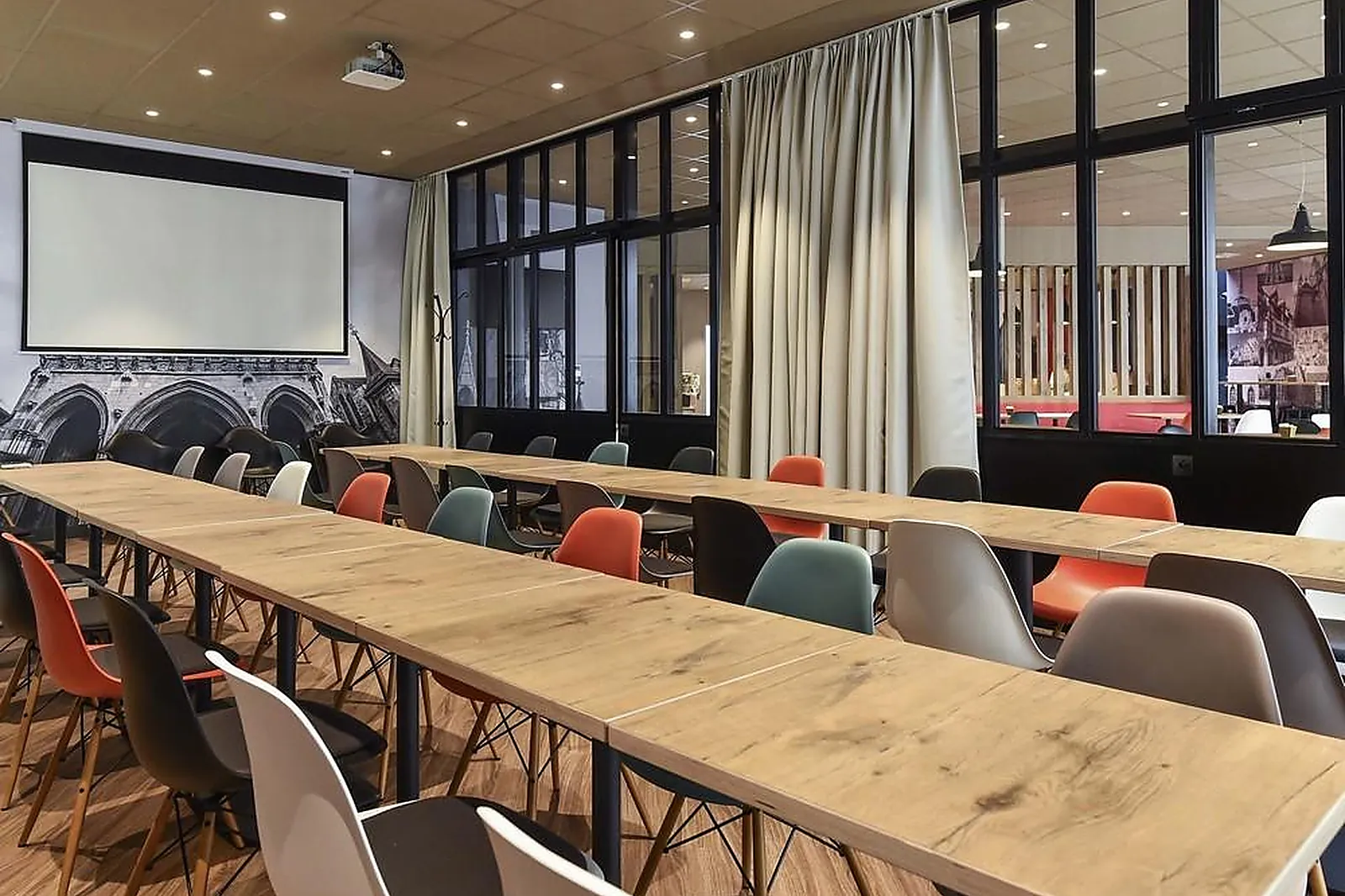 Lieux événementiels, IBIS DIJON CENTRE CLEMENCEAU