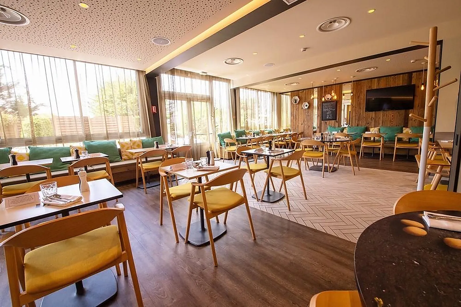 Lieux événementiels, IBIS DIJON GARE