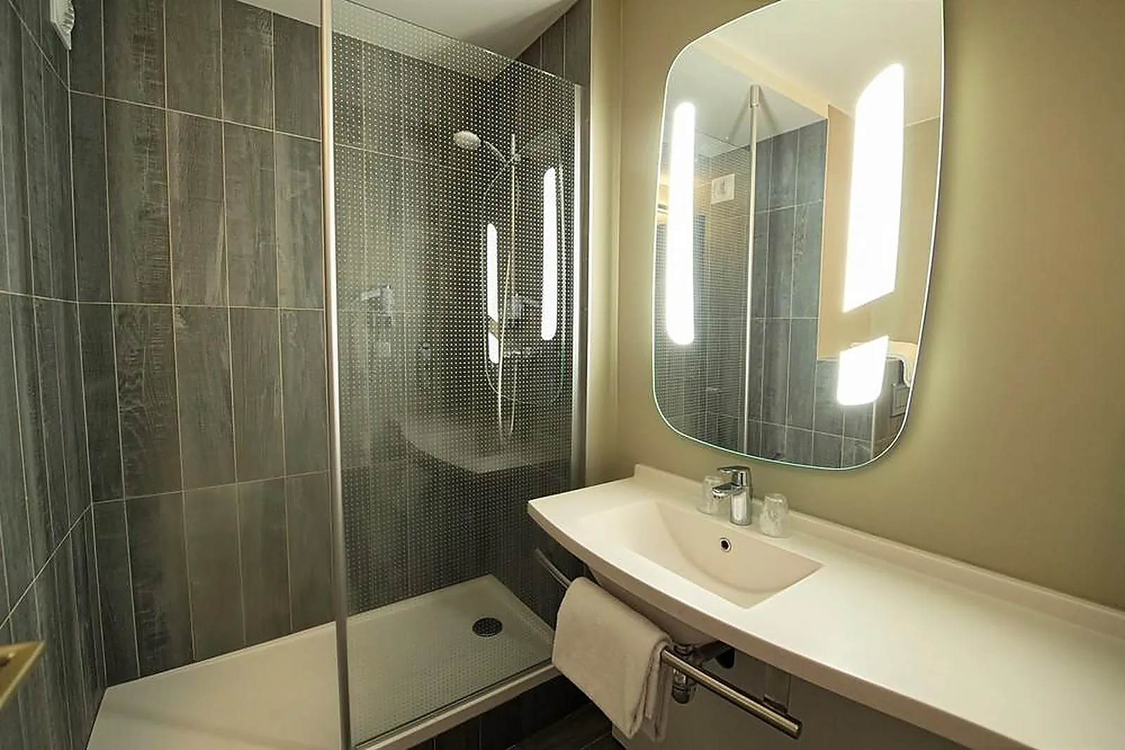 Lieux événementiels, IBIS DIJON GARE