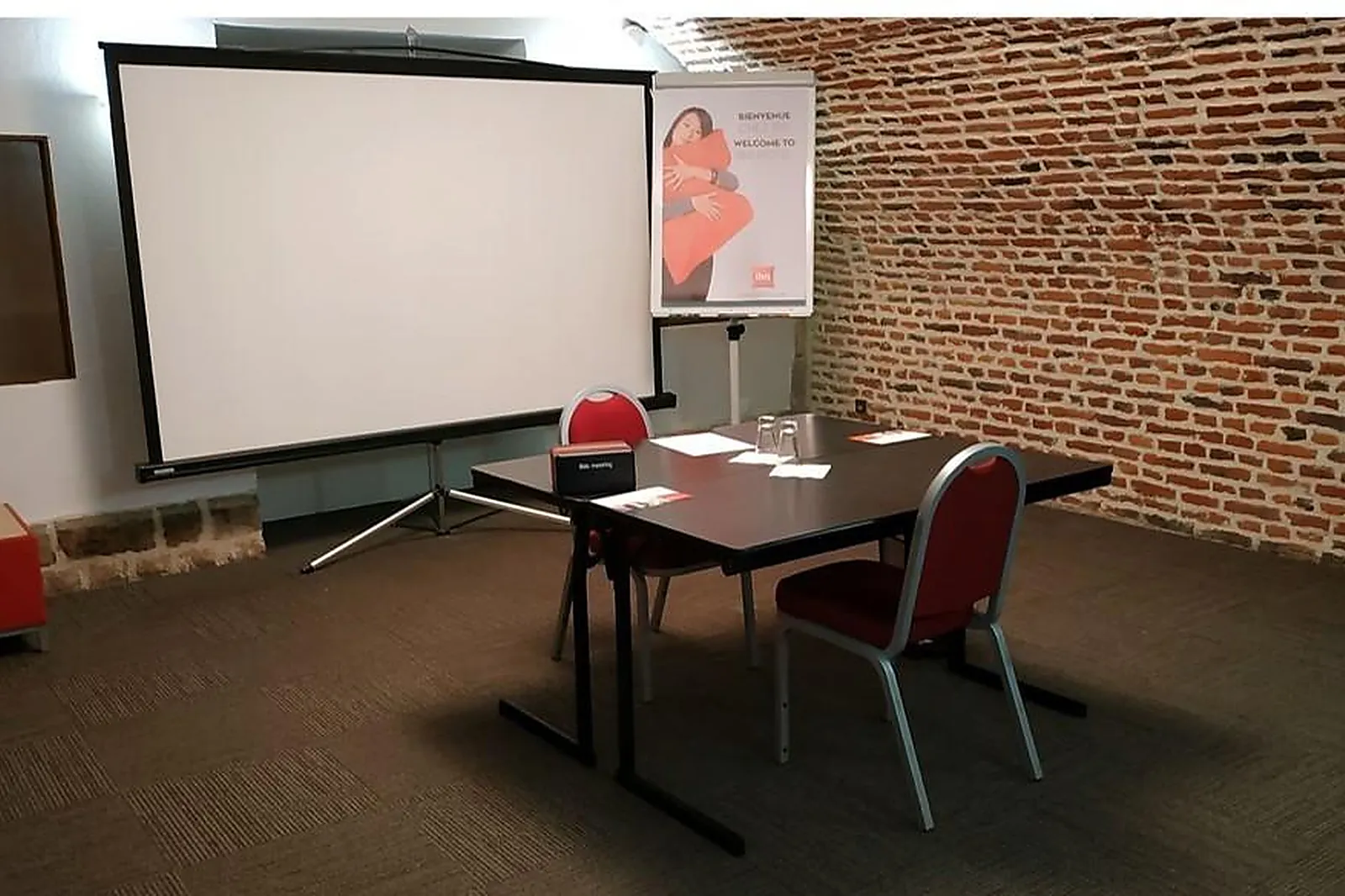 Lieux événementiels, IBIS DOUAI