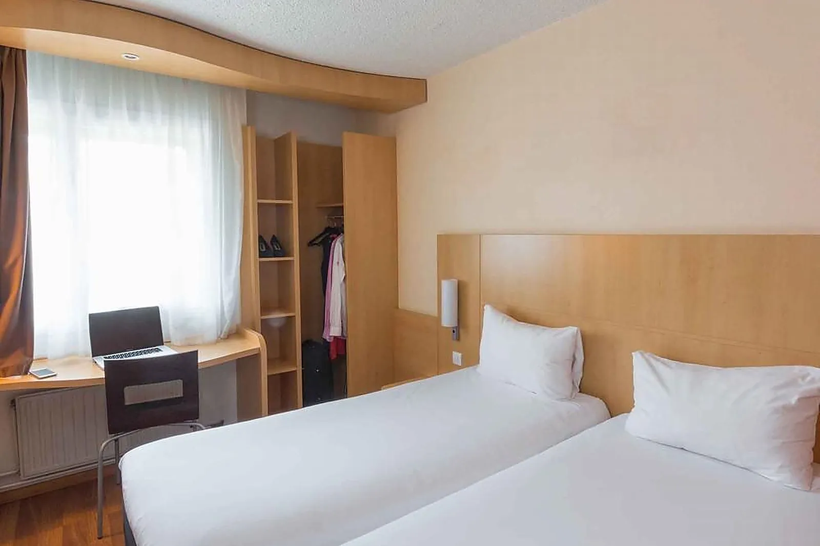 Lieux événementiels, IBIS DUNKERQUE CENTRE