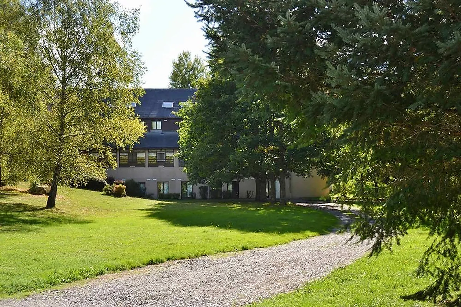 Lieux événementiels, IBIS EGLETONS