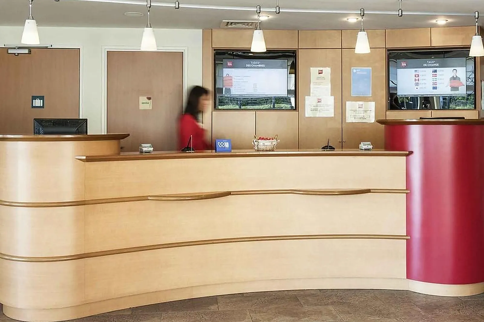 Lieux événementiels, IBIS GOLFE DE SAINT-TROPEZ