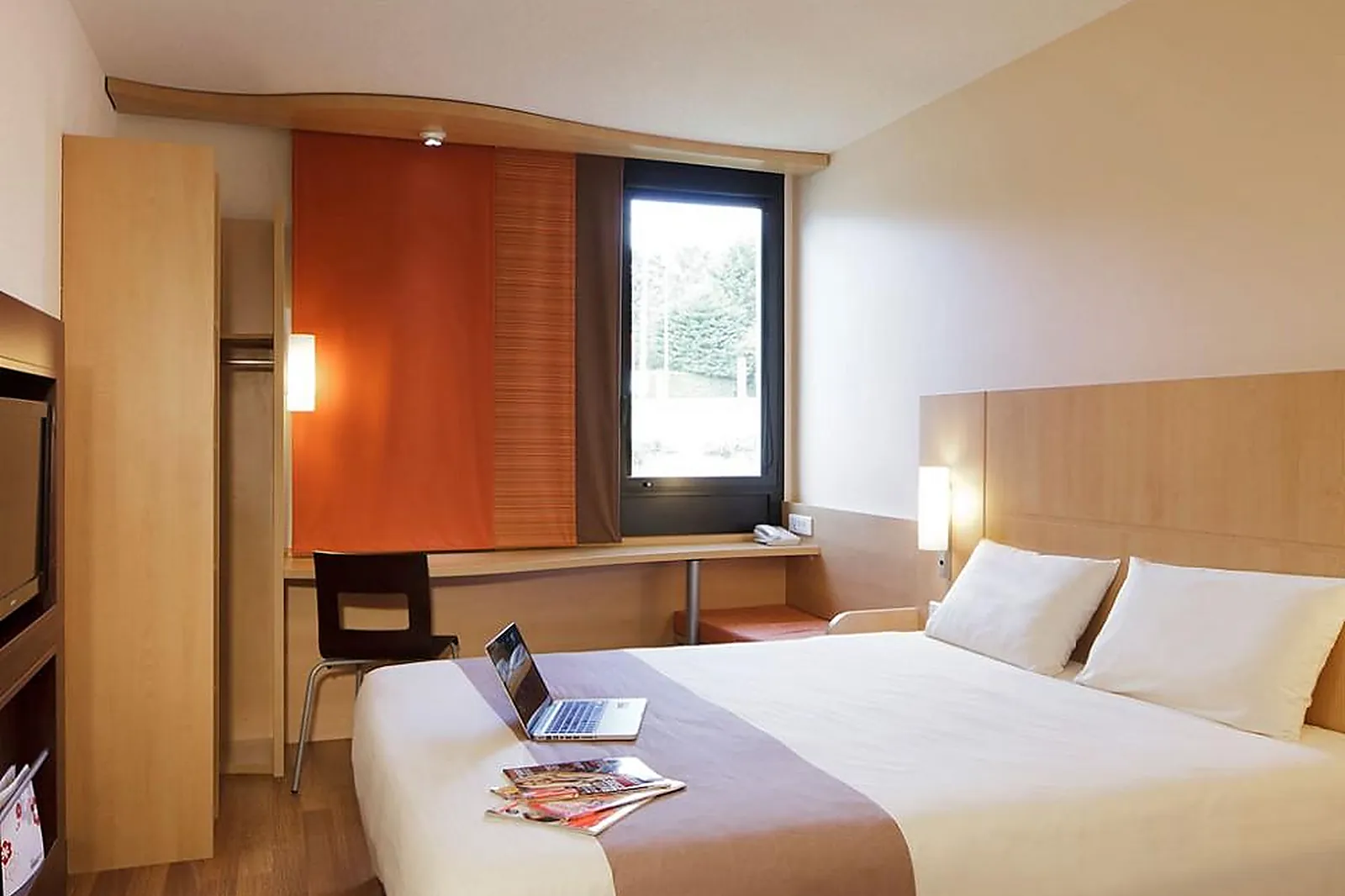 Lieux événementiels, IBIS GUINGAMP COEUR DE BRETAGNE