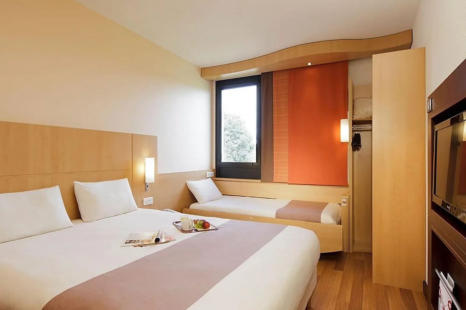 Lieux événementiels, IBIS GUINGAMP COEUR DE BRETAGNE