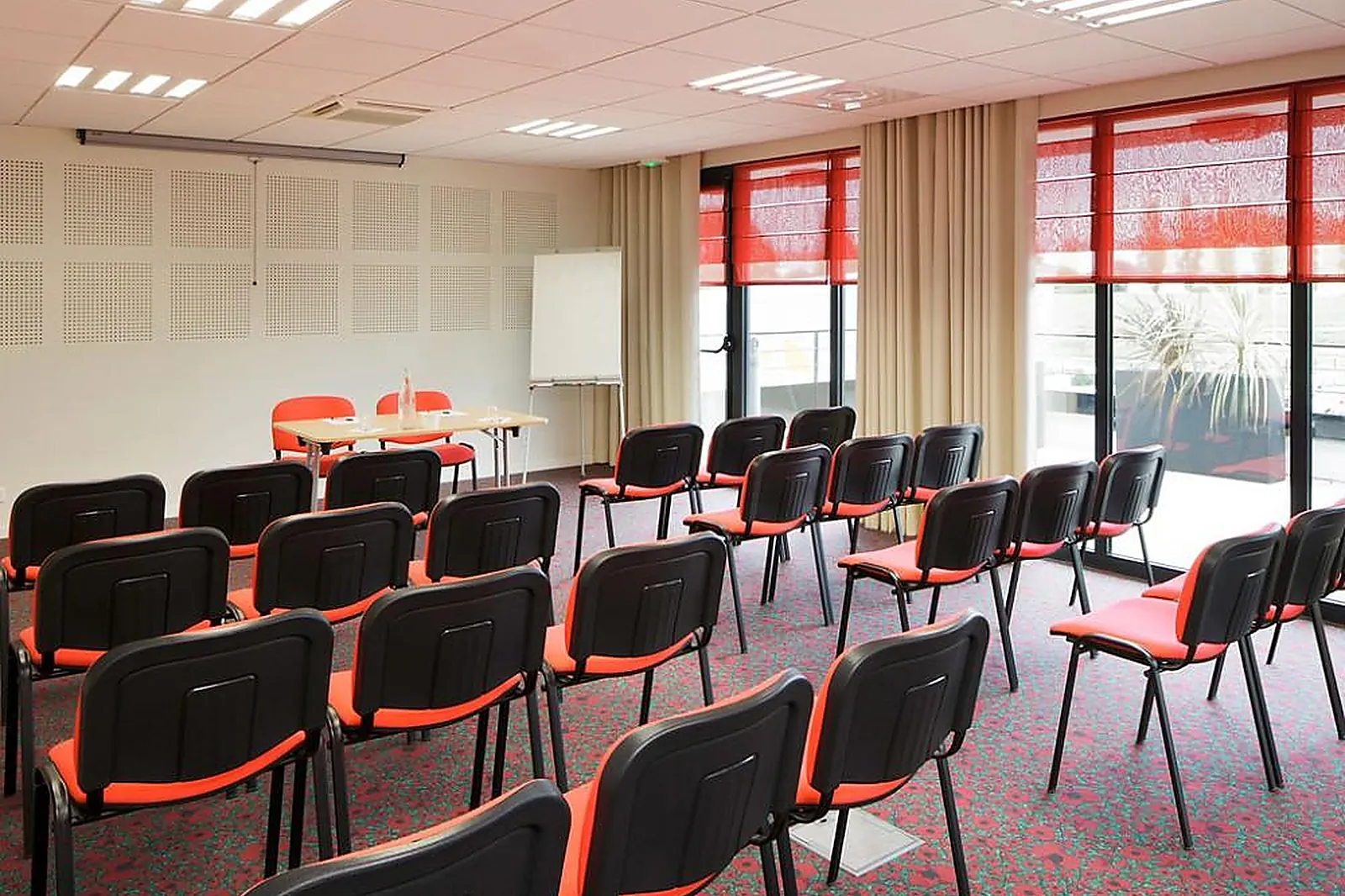 Lieux événementiels, IBIS GUINGAMP COEUR DE BRETAGNE