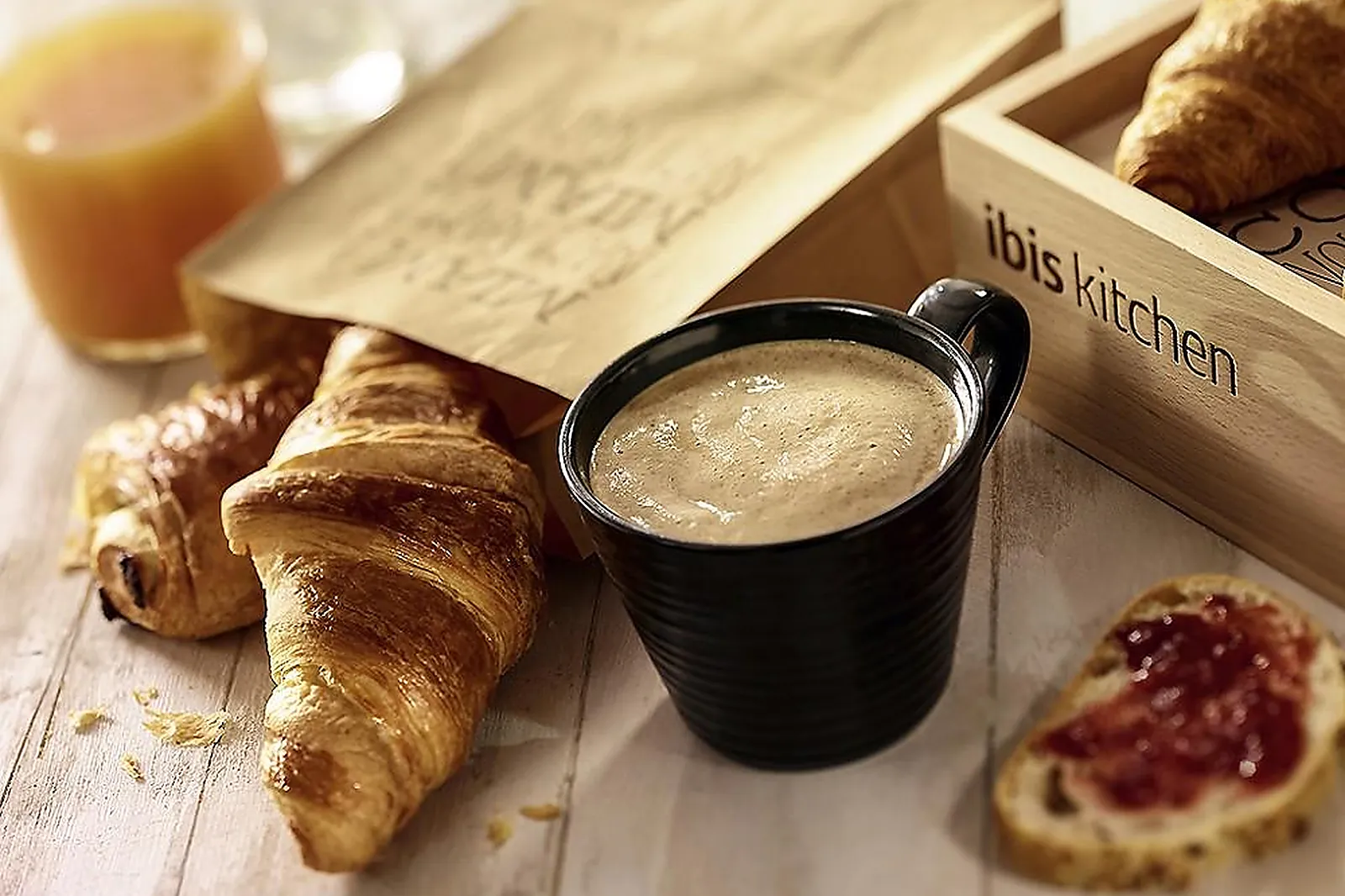 Lieux événementiels, IBIS ISTRES TRIGANCE