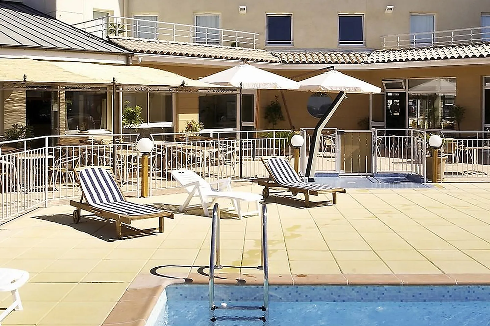 Lieux événementiels, IBIS LA CIOTAT