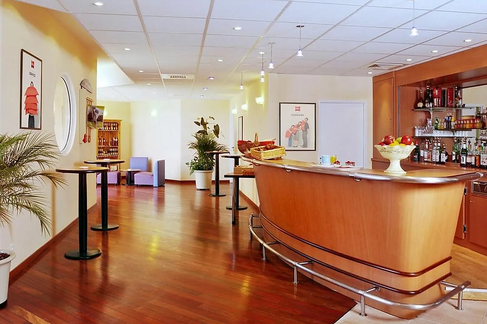 Lieux événementiels, IBIS LA CIOTAT