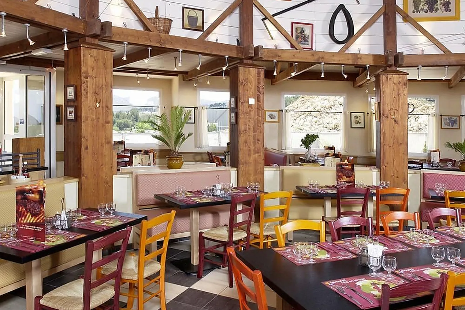 Lieux événementiels, IBIS LA CIOTAT