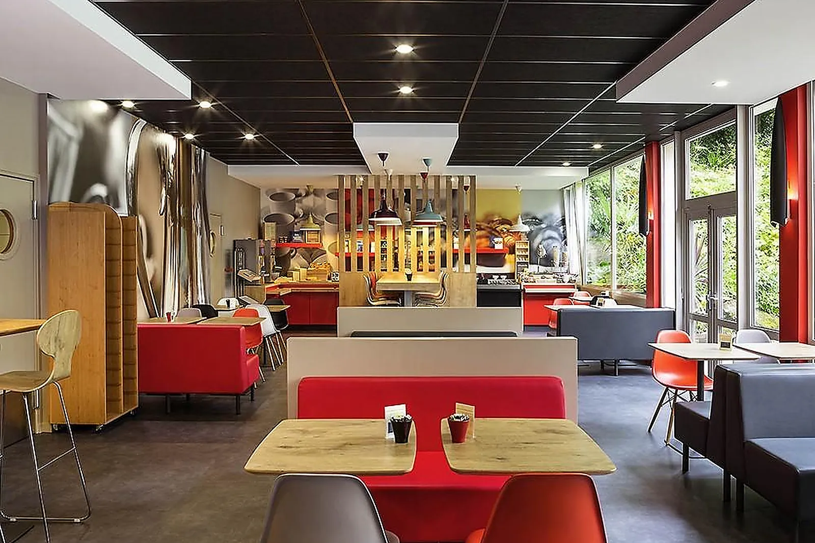 Lieux événementiels, IBIS LANNION CÔTE DE GRANIT ROSE