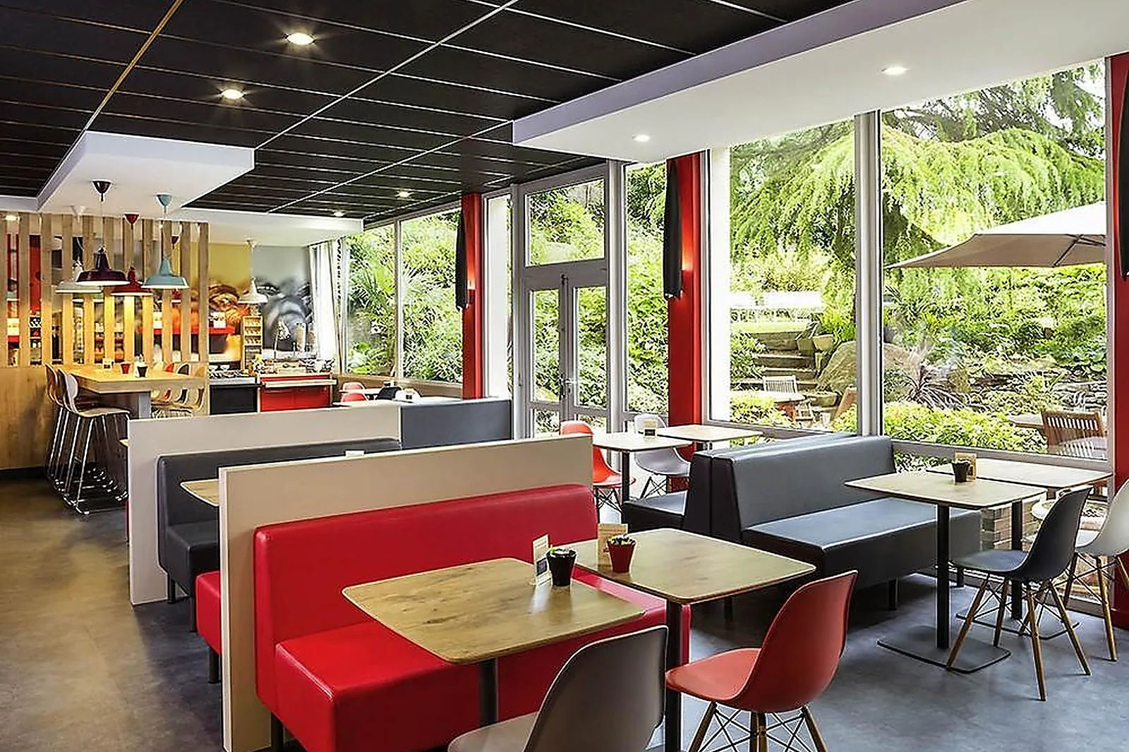 Lieux événementiels, IBIS LANNION CÔTE DE GRANIT ROSE