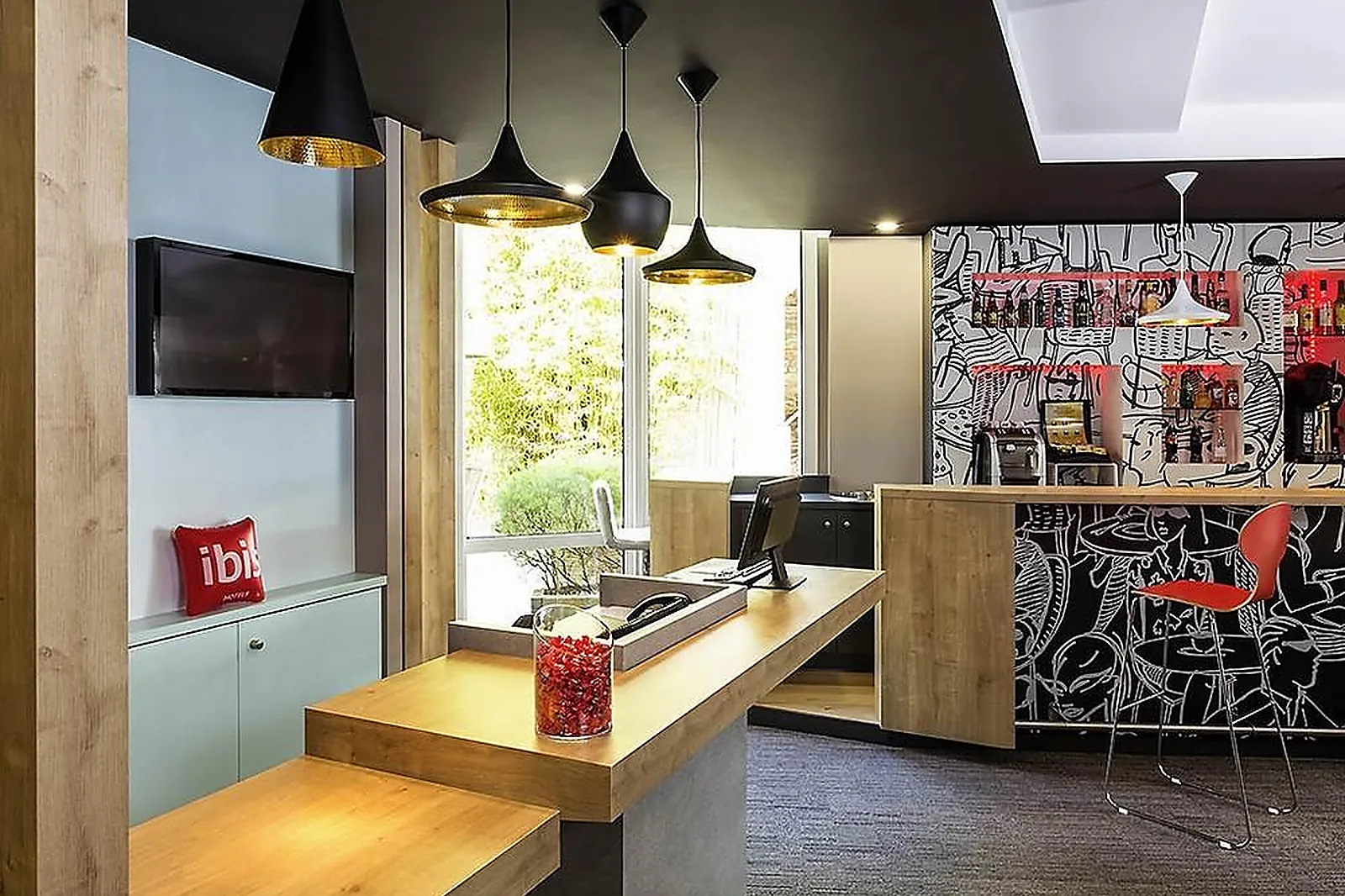 Lieux événementiels, IBIS LANNION CÔTE DE GRANIT ROSE