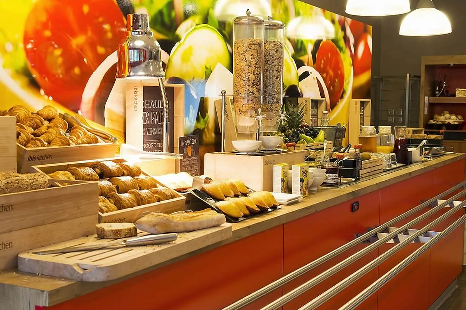 Lieux événementiels, IBIS LAVAL LE RELAIS D'ARMOR