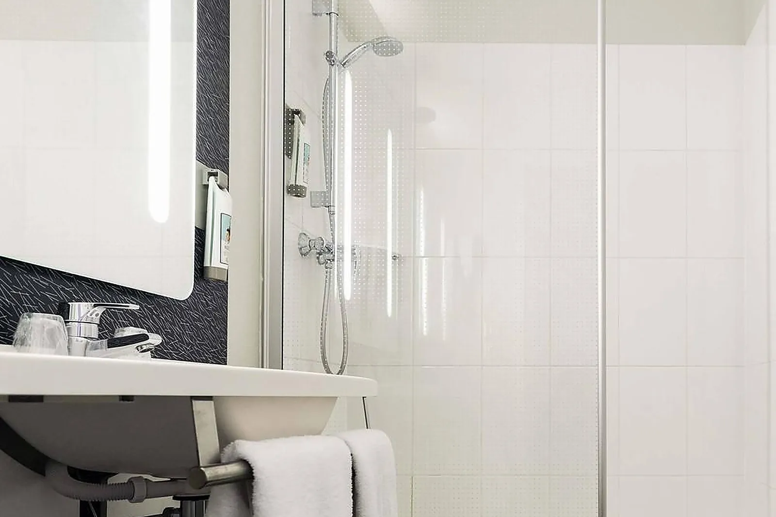 Lieux événementiels, IBIS LAVAL LE RELAIS D'ARMOR