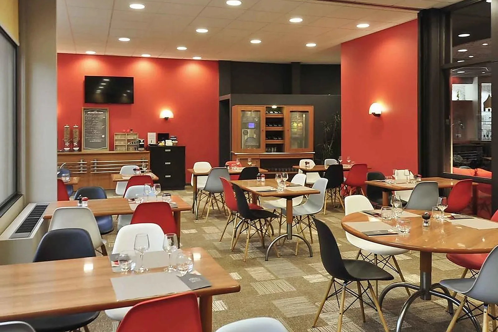 Lieux événementiels, IBIS LE PUY-EN-VELAY CENTRE