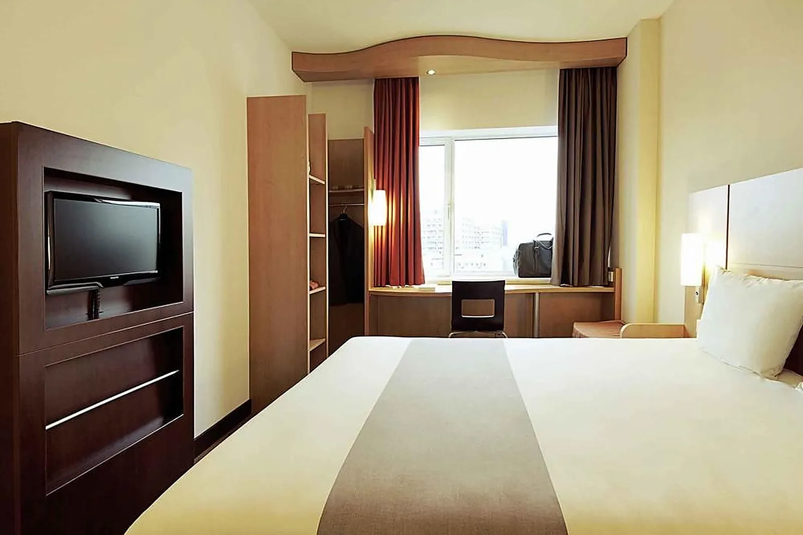 Lieux événementiels, IBIS LE PUY-EN-VELAY CENTRE