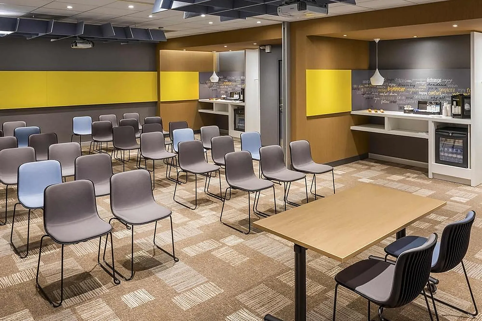 Lieux événementiels, IBIS LILLE CENTRE GARES