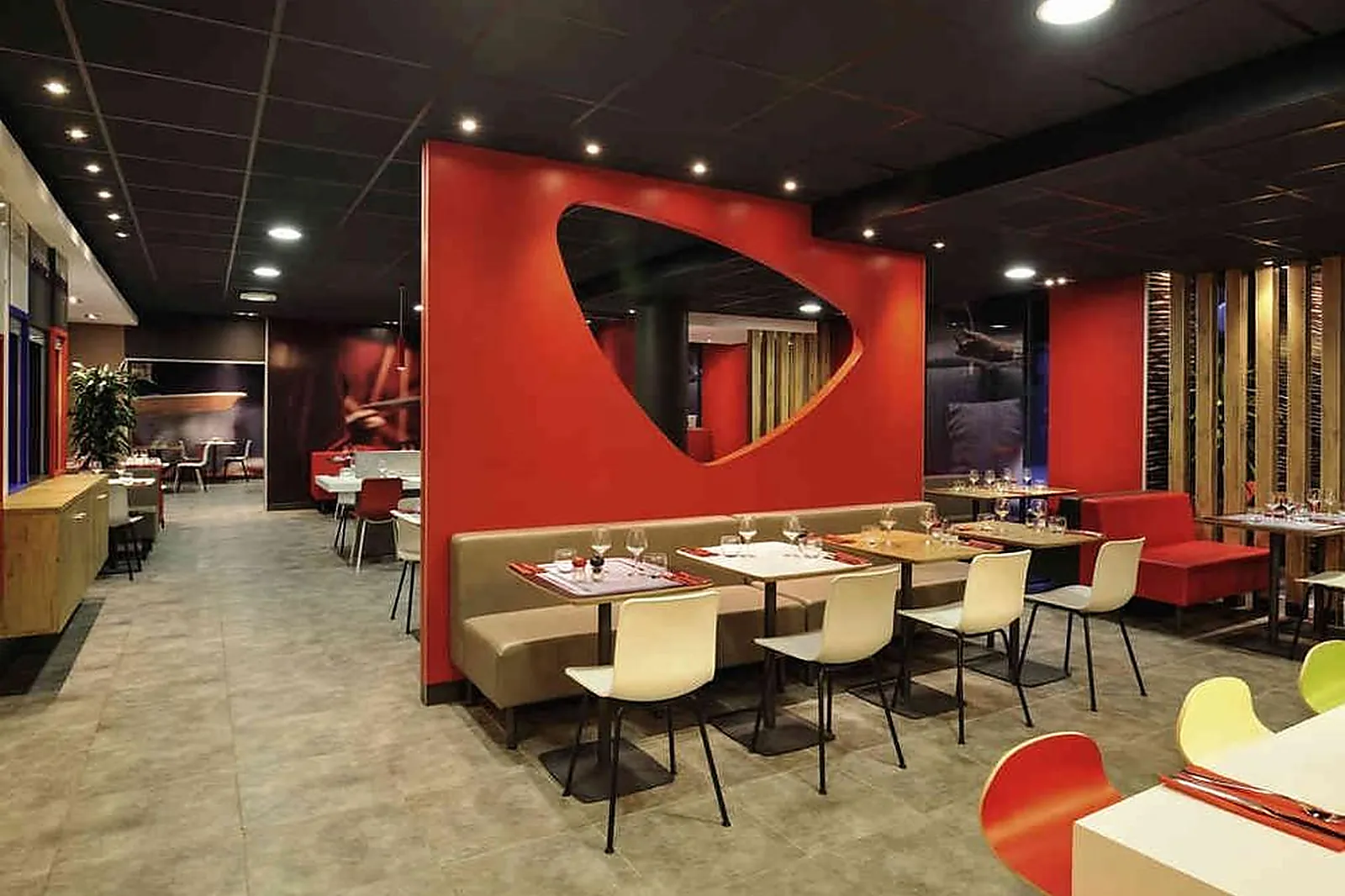 Lieux événementiels, IBIS LILLE CENTRE GARES