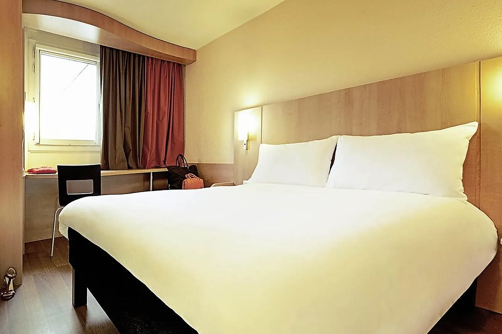 Lieux événementiels, IBIS LILLE CENTRE GARES