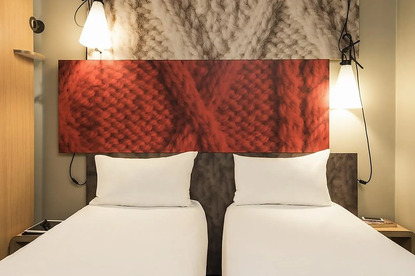 Lieux événementiels, IBIS LYON CALUIRE CITÉ INTERNATIONALE