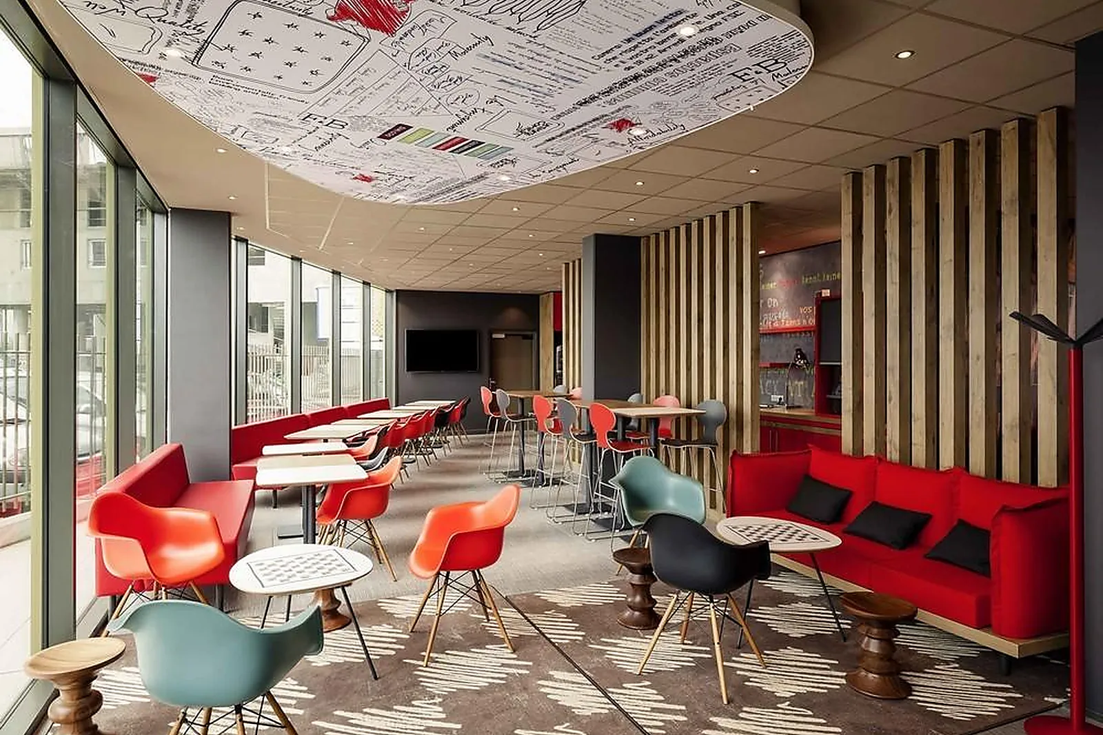 Lieux événementiels, IBIS LYON CARRÉ DE SOIE