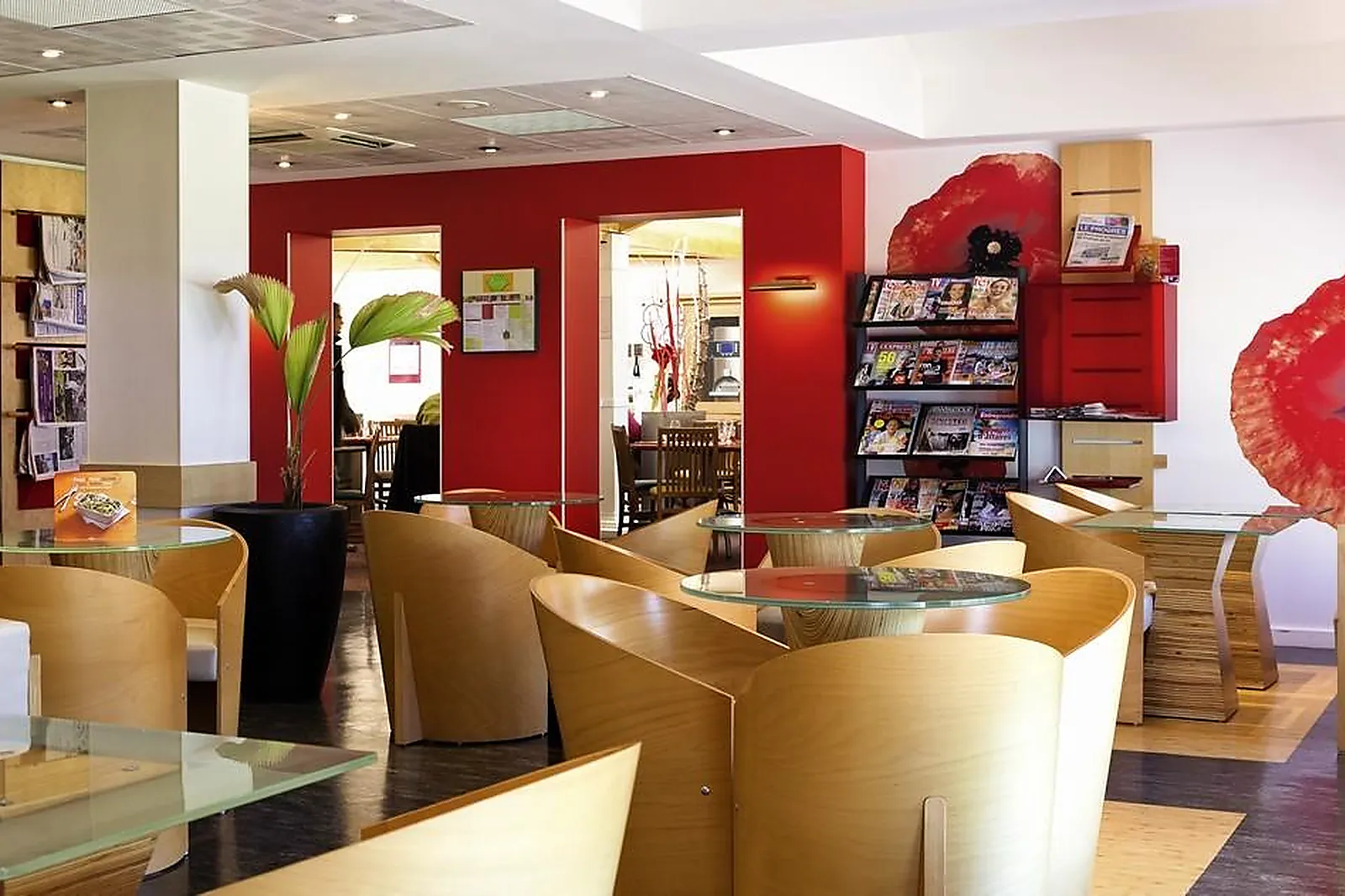 Lieux événementiels, IBIS LYON EST BRON