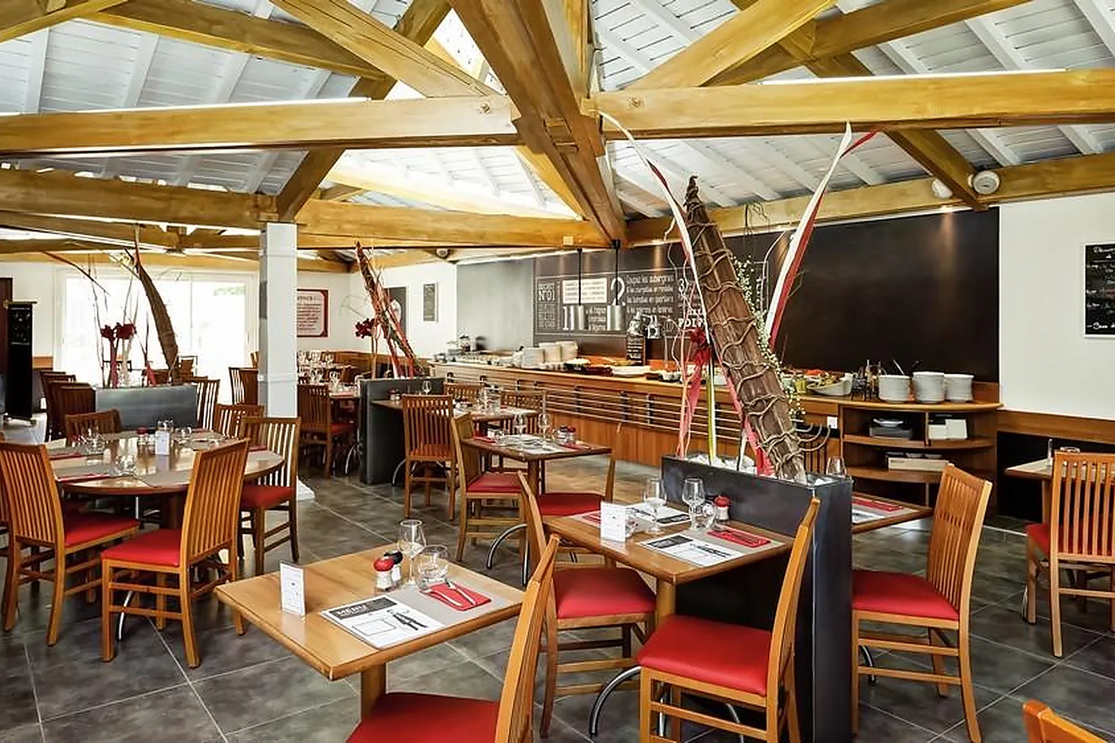 Lieux événementiels, IBIS LYON EST BRON