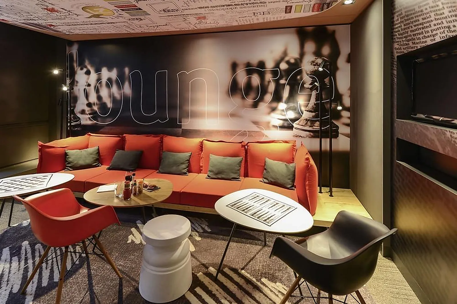 Lieux événementiels, IBIS LYON GERLAND MUSEE DES CONFLUENCES