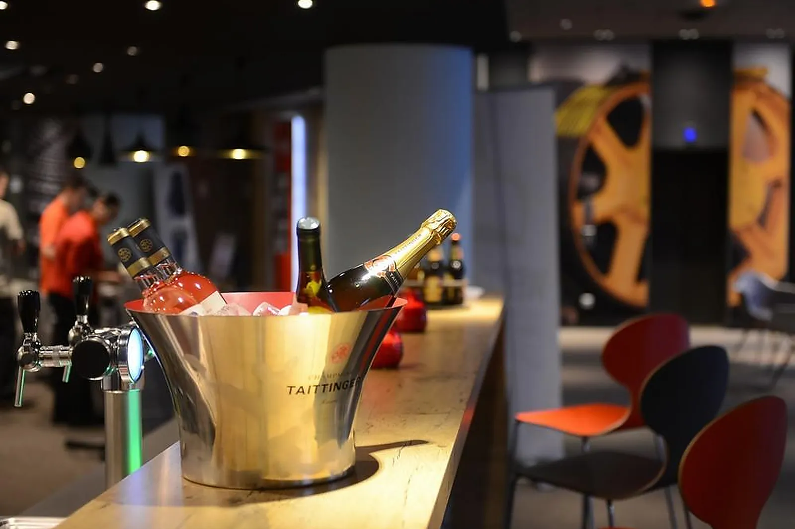 Lieux événementiels, IBIS LYON GERLAND MUSEE DES CONFLUENCES