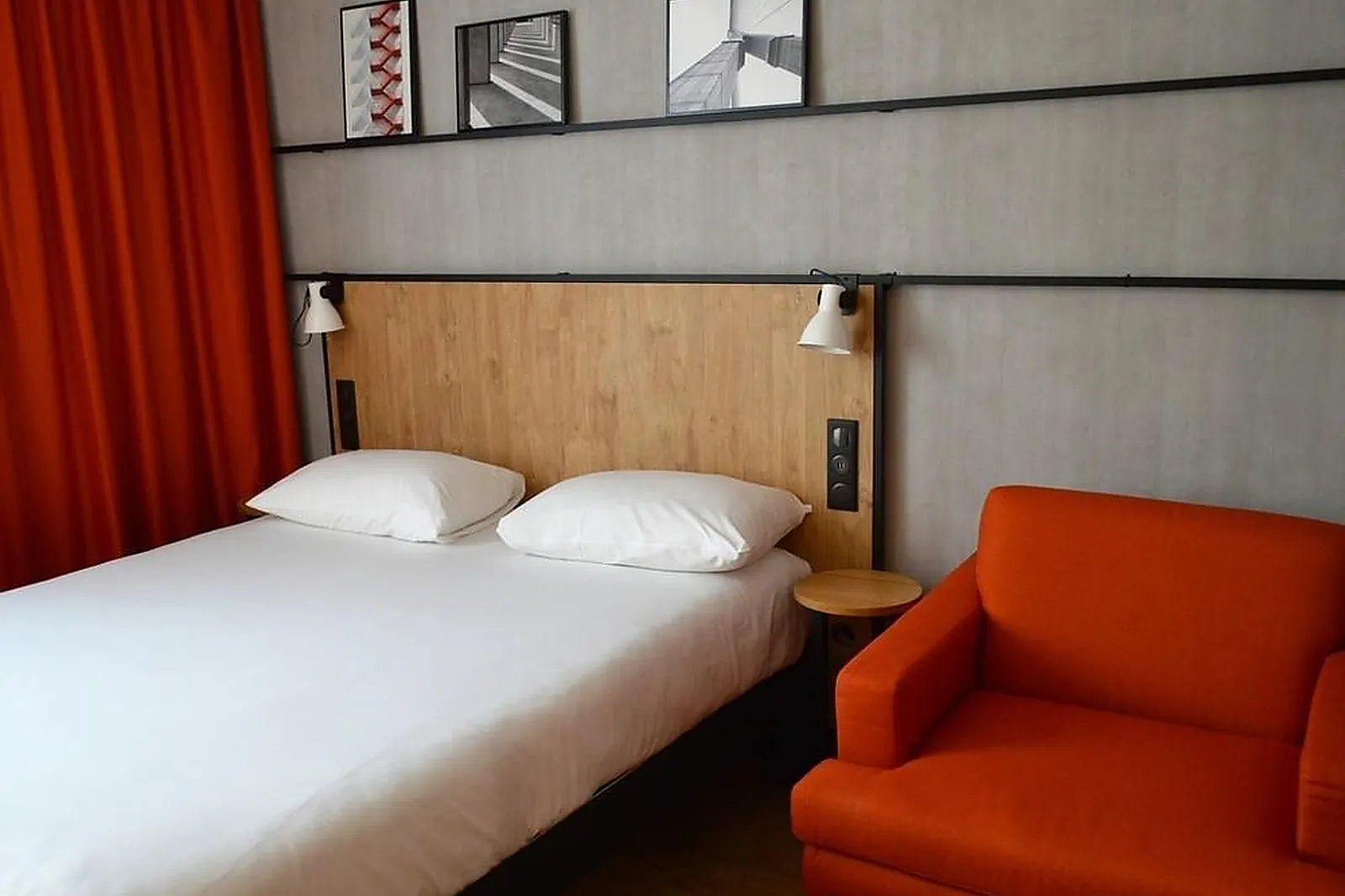 Lieux événementiels, IBIS LYON SUD OULLINS