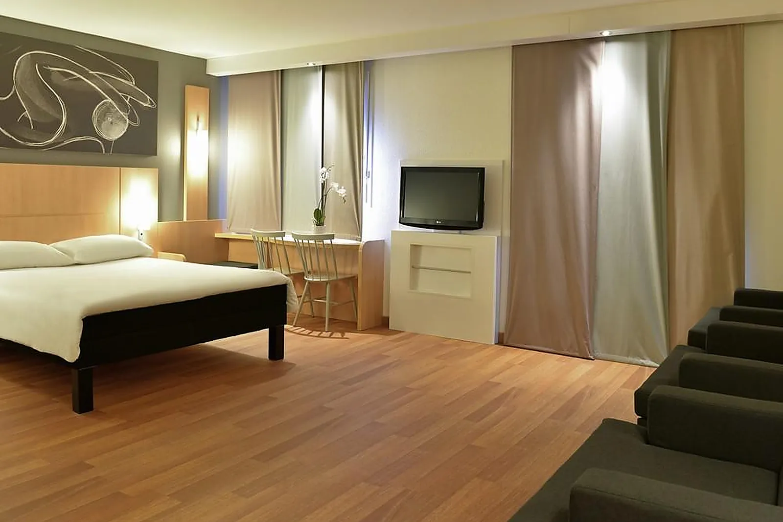 Lieux événementiels, IBIS MÂCON SUD CRÊCHES