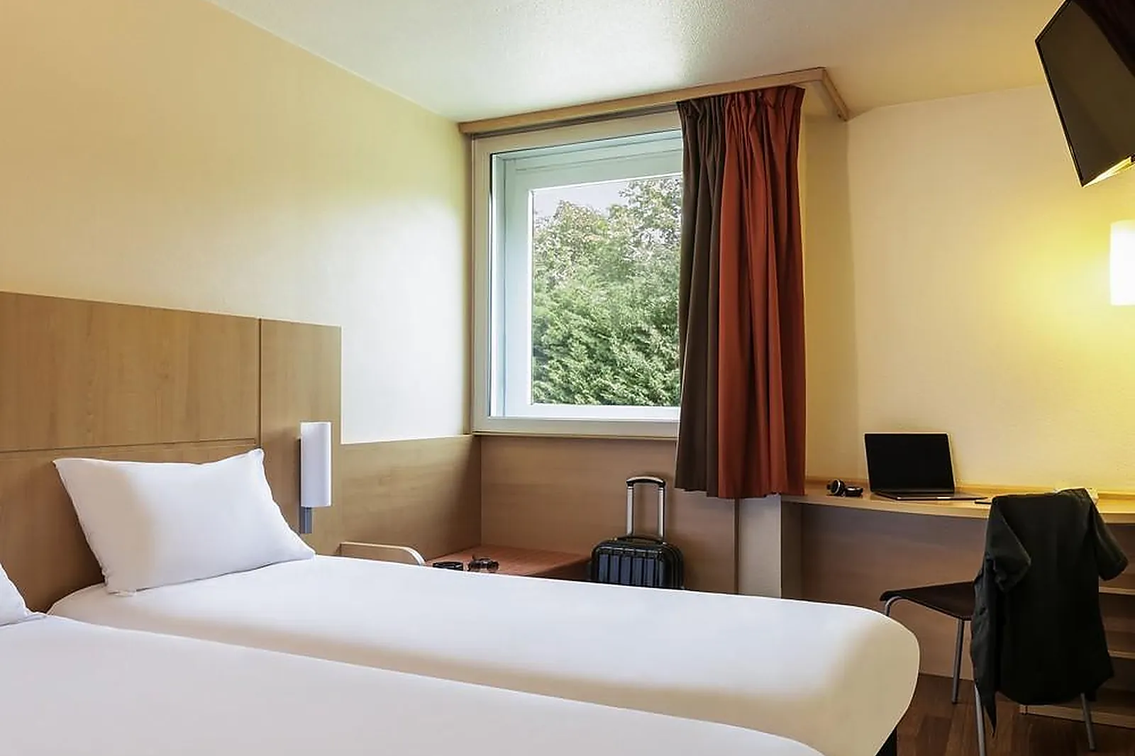 Lieux événementiels, IBIS MARNE LA VALLEE EMERAINVILLE