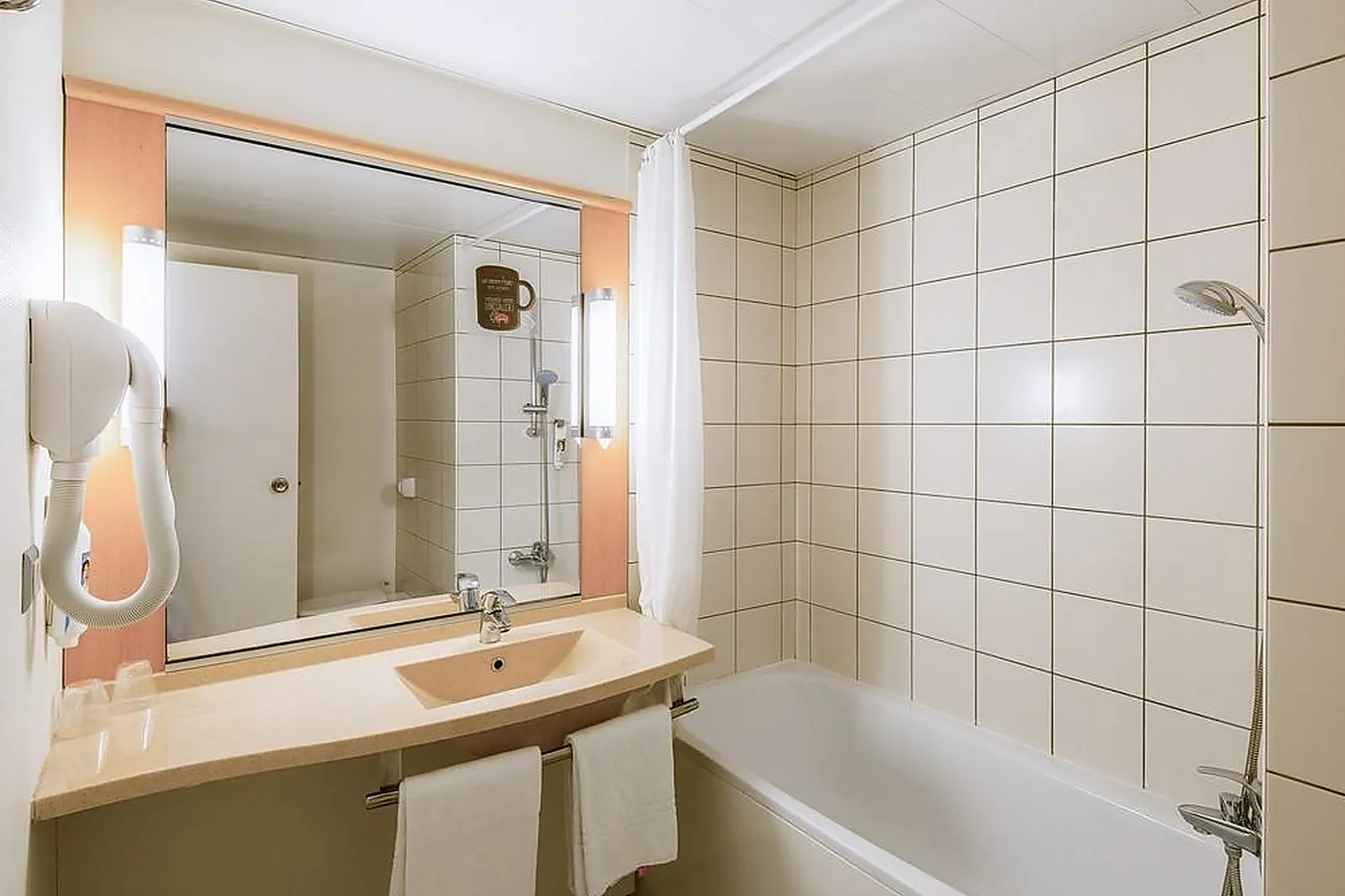 Lieux événementiels, IBIS METZ WOIPPY