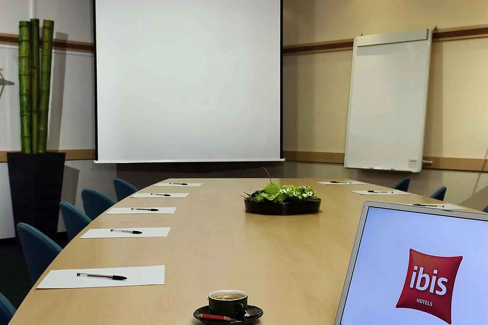 Lieux événementiels, IBIS METZ WOIPPY